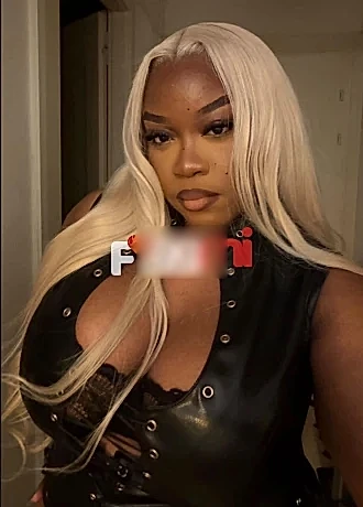 Leyana - Zürich VIP Escort Bayan