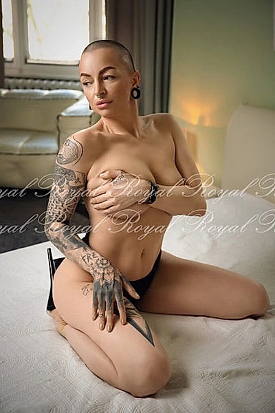 Penny - Berlin VIP Escort Bayan