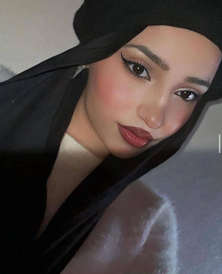 Arzu - İstanbul VIP Escort Bayan